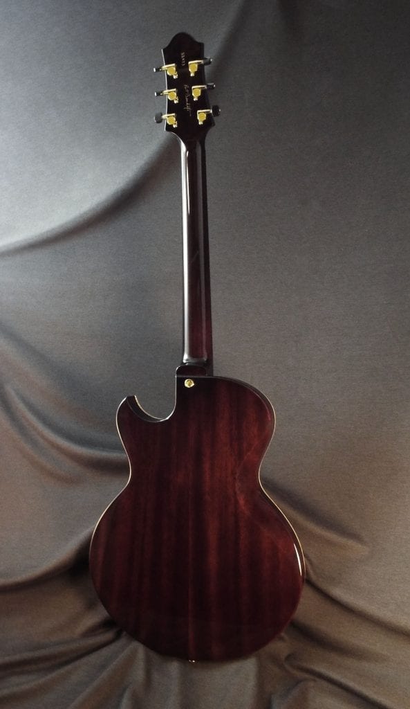 Gombo Bass Guitars | The second Otoboke beaver Yoyoyoshie