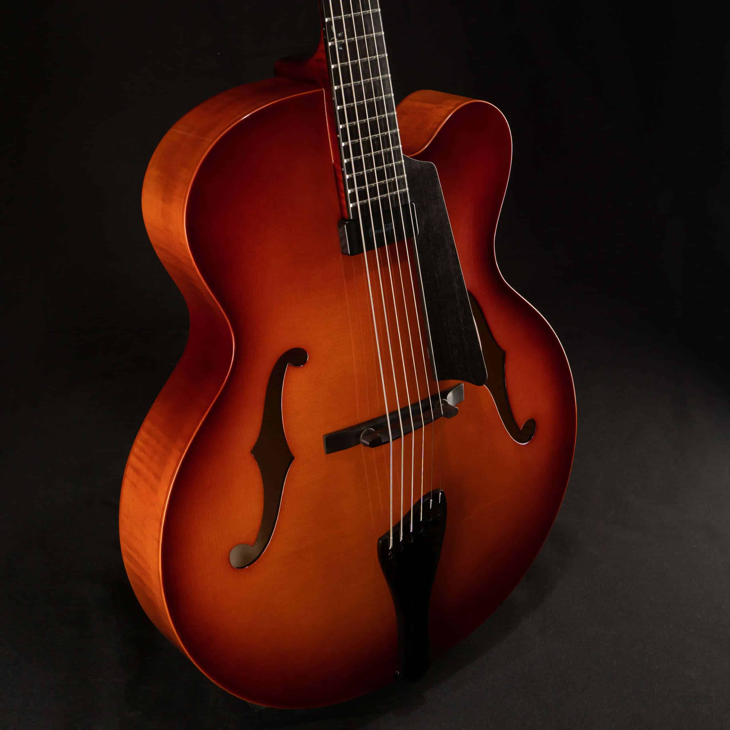 La guitar sales