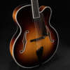 Close up Benedetto Manhattan guitar body