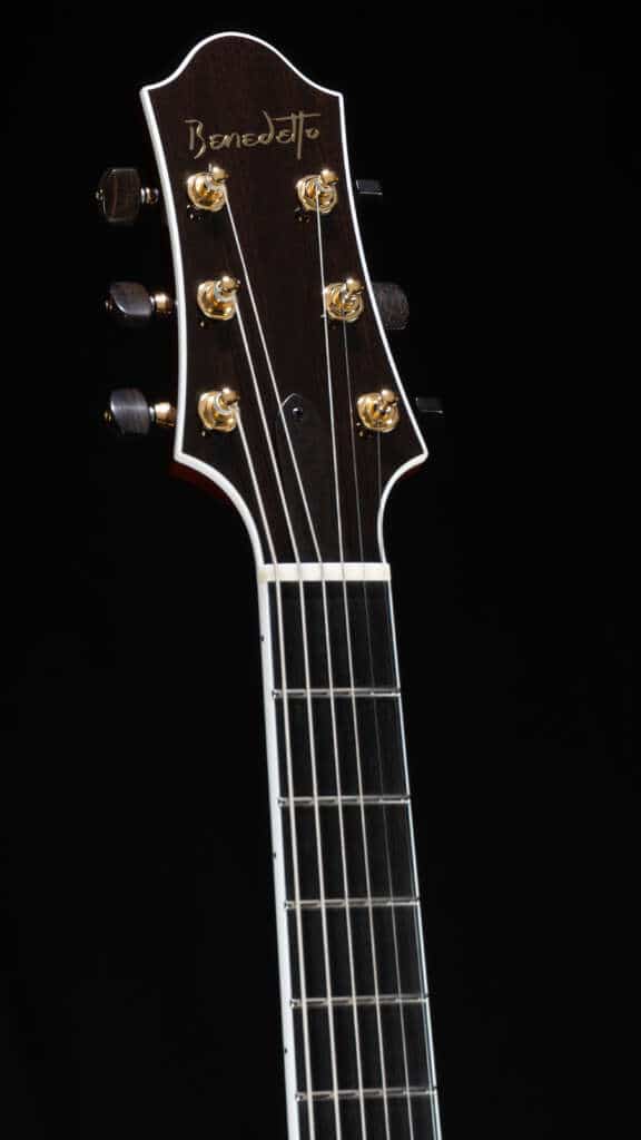 Close up headstock, froont